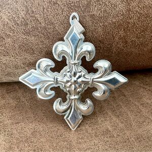 Reed & Barton 2005 Sterling Christmas Cross